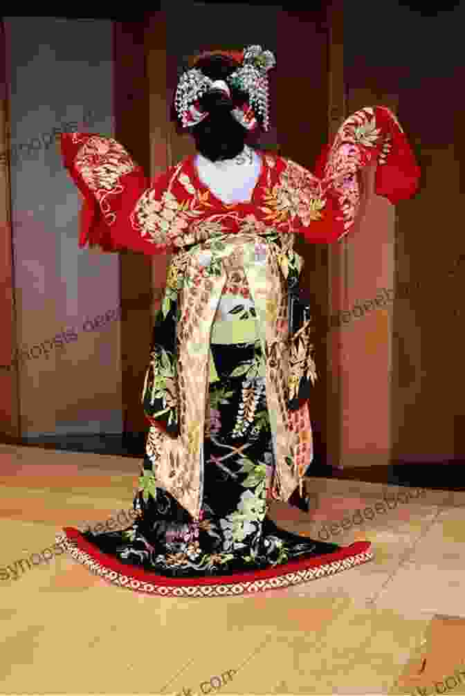 A Depiction Of A Kabuki Actor In Elaborate Costume, With Intricate Patterns And Vibrant Colors Typical Of Edo Period Illustrations Bairei Gafu: Japanese Illustrations From The Edo And Meiji Periods Volume 2 (Japanese Illustrated 3)