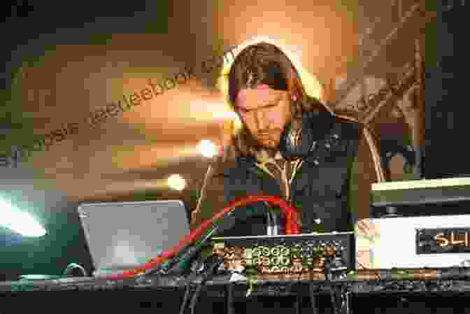 Aphex Twin, One Of The First Electronic Musicians To Use Distortion In A Significant Way THE RISE OF DEATHSTEP: HOW A SIMPLE IDEA TURNED INTO THE HEAVIEST ELECTRONIC MUSIC GENRE
